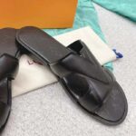 Louis Vuitton LV Unisex Oasis Mule Black Grained Calf Leather Rubber Outsole - Image 9