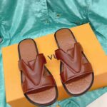 Louis Vuitton LV Unisex Oasis Mule Moka Brown Grained Calf Leather Rubber Outsole - immagine 3