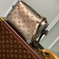 Louis Vuitton LV Unisex Side Trunk Handbag Light Gold Calfskin (10)
