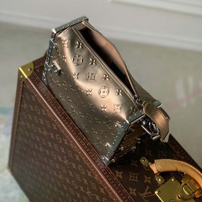 Louis Vuitton LV Unisex Side Trunk Handbag Light Gold Calfskin (9)