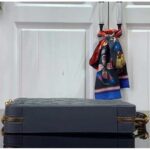 Louis Vuitton LV Unisex Soft Trunk Wearable Wallet Dark Shadow Gray Calf Leather - Imagen 4