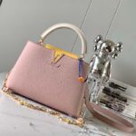 Louis Vuitton LV Women Capucines BB Powdered Beige Taurillon Leather - Imagen 2