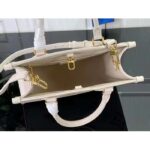 Louis Vuitton LV Women OnTheGo PM​ Neutral Gradient Monogram Empreinte Embossed Cowhide Leather - Imagen 5