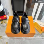 Louis Vuitton Unisex LV Archlight 2.0 Platform Loafer Black Glazed Calf Leather - Imagen 3
