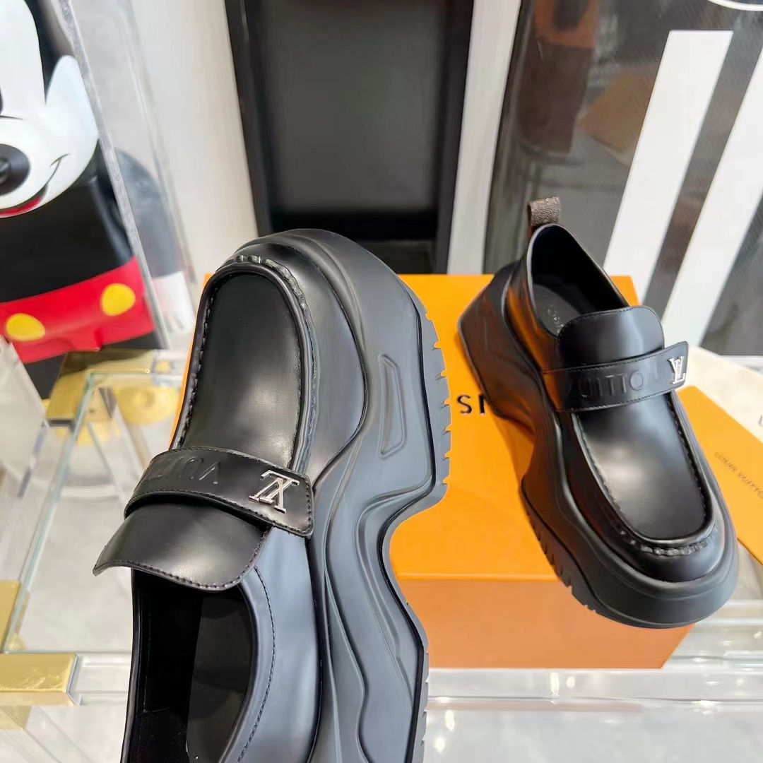 Louis Vuitton Unisex LV Archlight 2.0 Platform Loafer Black Glazed Calf Leather (5)