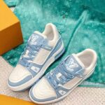 Louis Vuitton Unisex LV Trainer Sneaker Blue Mix of Materials Rubber Monogram Flowers - immagine 4