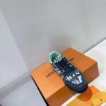 Louis Vuitton Unisex LV x YK LV Trainer Sneaker Navy Blue Camouflage-Printed Canvas Grained Calf – Bild 8