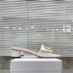 Dior Women CD C'est Dior Slide White Patent Calfskin Metal C D Initials - Imagen 2