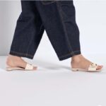 Dior Women CD C'est Dior Slide White Patent Calfskin Metal C D Initials - Imagen 11