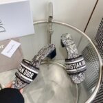 Dior Women CD Dway Heeled Slide White Black Embroidered Cotton Plan De Paris – Bild 7