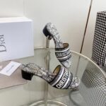 Dior Women CD Dway Heeled Slide White Black Embroidered Cotton Plan De Paris – Bild 4