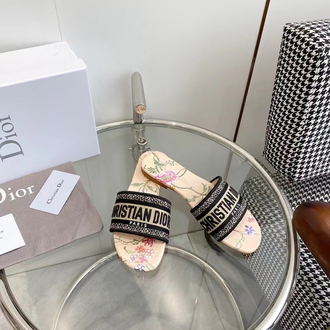 Dior Women CD Dway Slide Beige Multicolor Raffia Embroidered Petites Fleurs