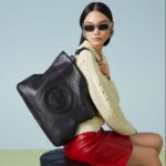 Gucci Unisex Blondie Medium Tote Bag Black Leather Round Interlocking G - immagine 11