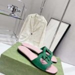 Gucci Unisex Interlocking G Cut-Out Slide Sandal Green Pink Suede Flat - immagine 2