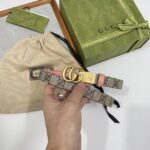 Gucci Unisex Marmont Reversible Thin Belt Beige Ebony GG Supreme Canvas - Image 9