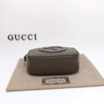 Gucci Women GG Blondie Small Shoulder Bag Brown Leather Zipper Closure - Imagen 5