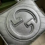 Gucci Women GG Blondie Top Handle Bag Metallic Silver Leather Round Interlocking G - Image 4
