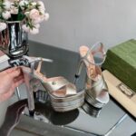 Gucci Women GG Horsebit Platform Sandal Gold Silver Metallic Leather High 13 CM Heel - Imagen 7