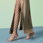 Gucci Women GG Mid Heel Slide Sandal Rose Beige GG Crystal Mesh 7.6 CM Heel – Bild 11