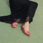 Gucci Women GG Slide Sandal Bamboo Pink Leather Bamboo Low Heel - immagine 11