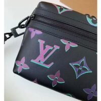 Louis Vuitton LV Unisex Comet Messenger PM Black Borealis Calf Cowhide Leather (2)