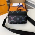 Louis Vuitton LV Unisex Comet Messenger PM Black Borealis Calf Cowhide Leather - immagine 2