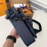 Louis Vuitton LV Unisex Trio Messenger Navy River Blue Calf Leather Textile Lining - Bild 7