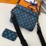 Louis Vuitton LV Unisex Trio Messenger Navy River Blue Calf Leather Textile Lining - Bild 3