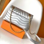 Louis Vuitton LV Women New Wave Chain Bag MM Metallic Gray Quilted Cowhide Leather - immagine 3