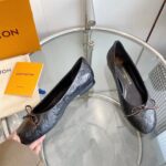 Louis Vuitton LV Women Nina Flat Ballerina Black Monogram Embossed Calf Leather Canvas Bow - Imagen 8