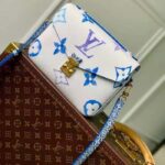 Louis Vuitton LV Women Pochette Métis MM Blue Monogram Coated Canvas - immagine 2