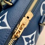 Louis Vuitton LV Women Seedy Bandoulière 20 Dégradé Blue Embossed Supple Cowhide Leather - Image 4