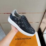 Louis Vuitton Unisex Beverly Hills Sneaker Black Monogram-Printed Calf Leather Rubber Outsole - Imagen 7