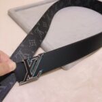 Louis Vuitton Unisex LV Speed 40mm Reversible Belt Turquoise Blue Monogram Eclipse Coated Canvas Leather - Imagen 8