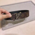Louis Vuitton Unisex LV Speed 40mm Reversible Belt Yellow Monogram Coated Canvas Leather – Bild 10