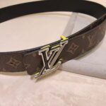 Louis Vuitton Unisex LV Speed 40mm Reversible Belt Yellow Monogram Coated Canvas Leather – Bild 3