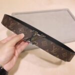 Louis Vuitton Unisex LV Speed 40mm Reversible Belt Yellow Monogram Coated Canvas Leather – Bild 6