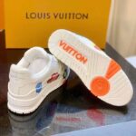 Louis Vuitton Unisex LV x YK LV Trainer Sneaker White Printed Grained Calf Leather Monogram Flowers - immagine 5