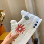 Louis Vuitton Unisex LV x YK LV Trainer Sneaker White Printed Grained Calf Leather Monogram Flowers - immagine 9