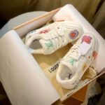 Louis Vuitton Unisex LV x YK LV Trainer Sneaker White Printed Grained Calf Leather Monogram Flowers - immagine 4