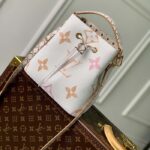 Louis Vuitton Women LV Néonoé BB Beige Monogram Coated Canvas Textile Lining - Bild 4