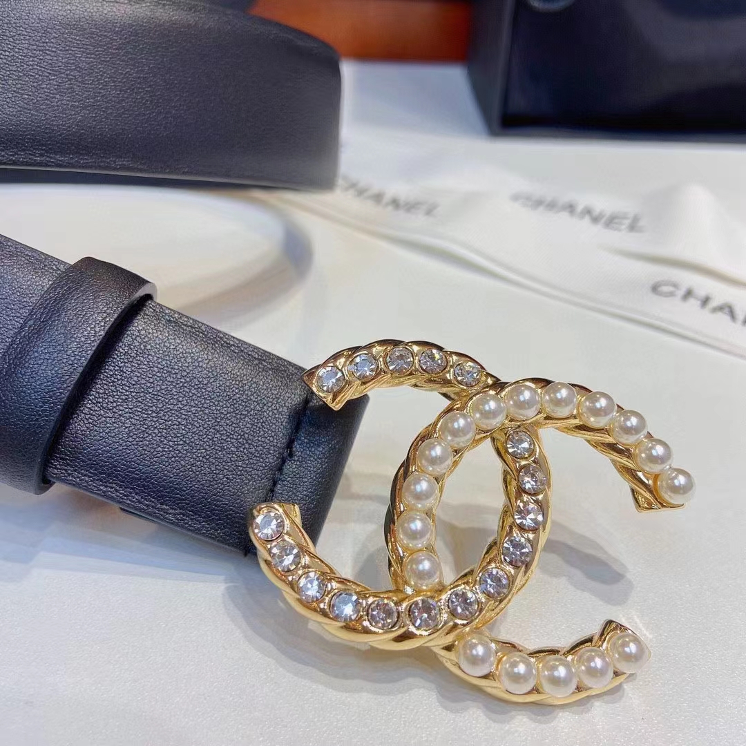 Chanel Women CC Belt Calfskin Gold-Tone Metal Resin Strass Black (6)