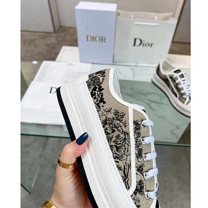 Dior CD Unisex Walk’n’Dior Sneaker Beige Black Embroidered Cotton Toile De Jouy Voyage (2)