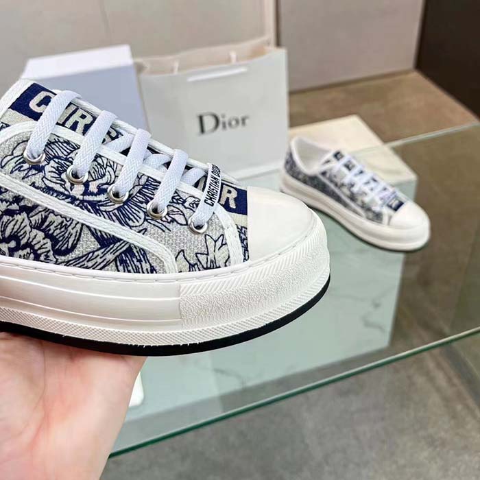 Dior CD Unisex Walk’n’Dior Sneaker Blue Toile De Jouy Embroidered Cotton (3)