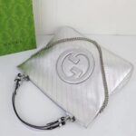 Gucci Unisex Blondie Medium Tote Bag Silver Lamé Leather Round Interlocking G - Imagen 4