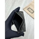 Gucci Unisex GG Gucci Signature Card Case Black Leather Metal Four Card Slots - Image 9