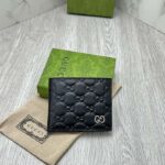 Gucci Unisex GG Gucci Signature Wallet Card Case Black Leather Metal Eight Card Slots - Imagen 2