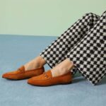 Gucci Unisex GG Jordaan Loafer Light Brown Suede Horsebit Slim Shape Leather Flat - Imagen 11