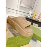 Gucci Unisex Interlocking G Slide Sandal Brown GG Rubber Low 4.3 CM Heel - Bild 9