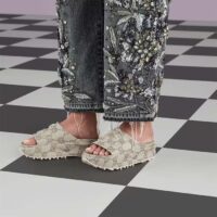 Gucci Unisex Slide Sandal Interlocking G Beige Ebony GG Rubber Low Heel (9)